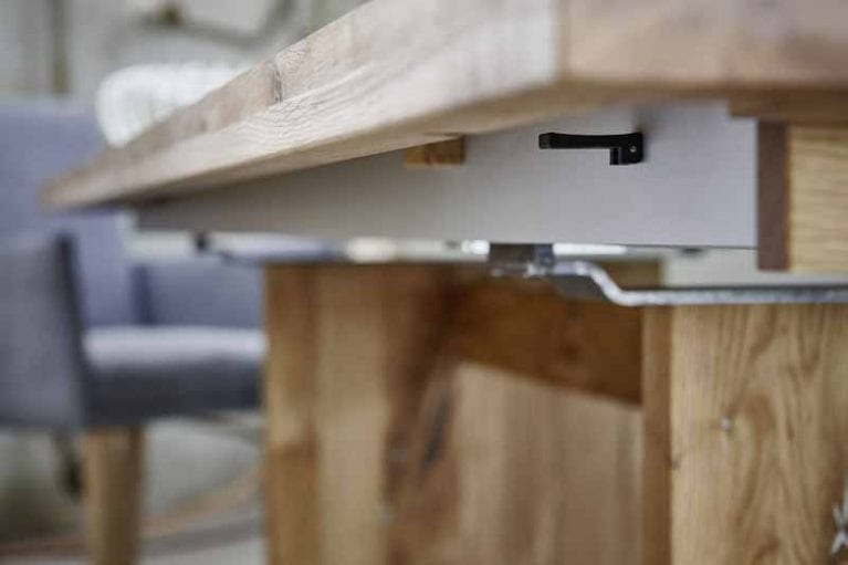 Verschluss für den Auszugstisch von Contur 3100