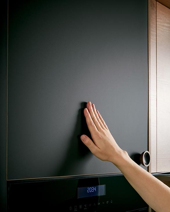 Tip On Küchentüre in Mattschwarz