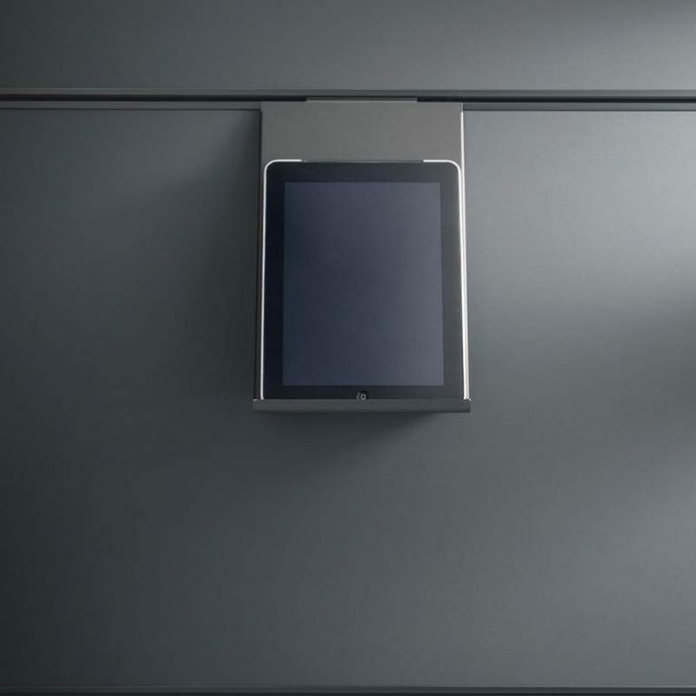 Relingsystem Tablethalter