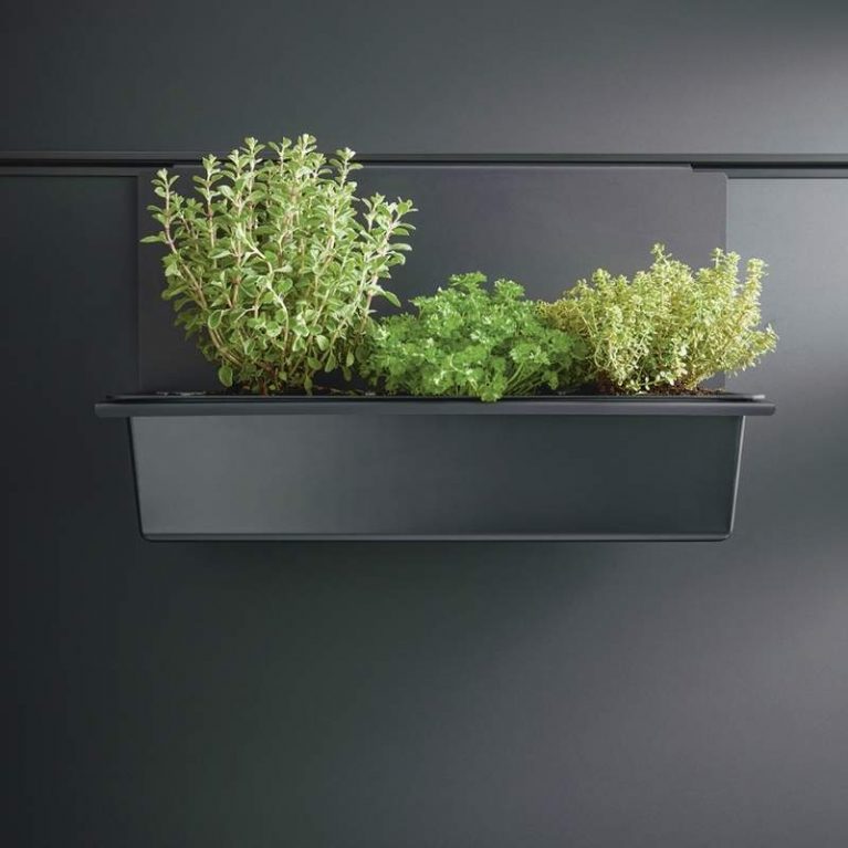 Relingsystem Paneelgarten ohne Beleuchtung